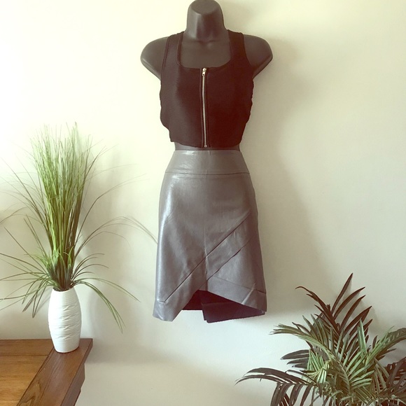 MissGuided Faux Leather Grey Mini Skirt - Picture 4 of 8